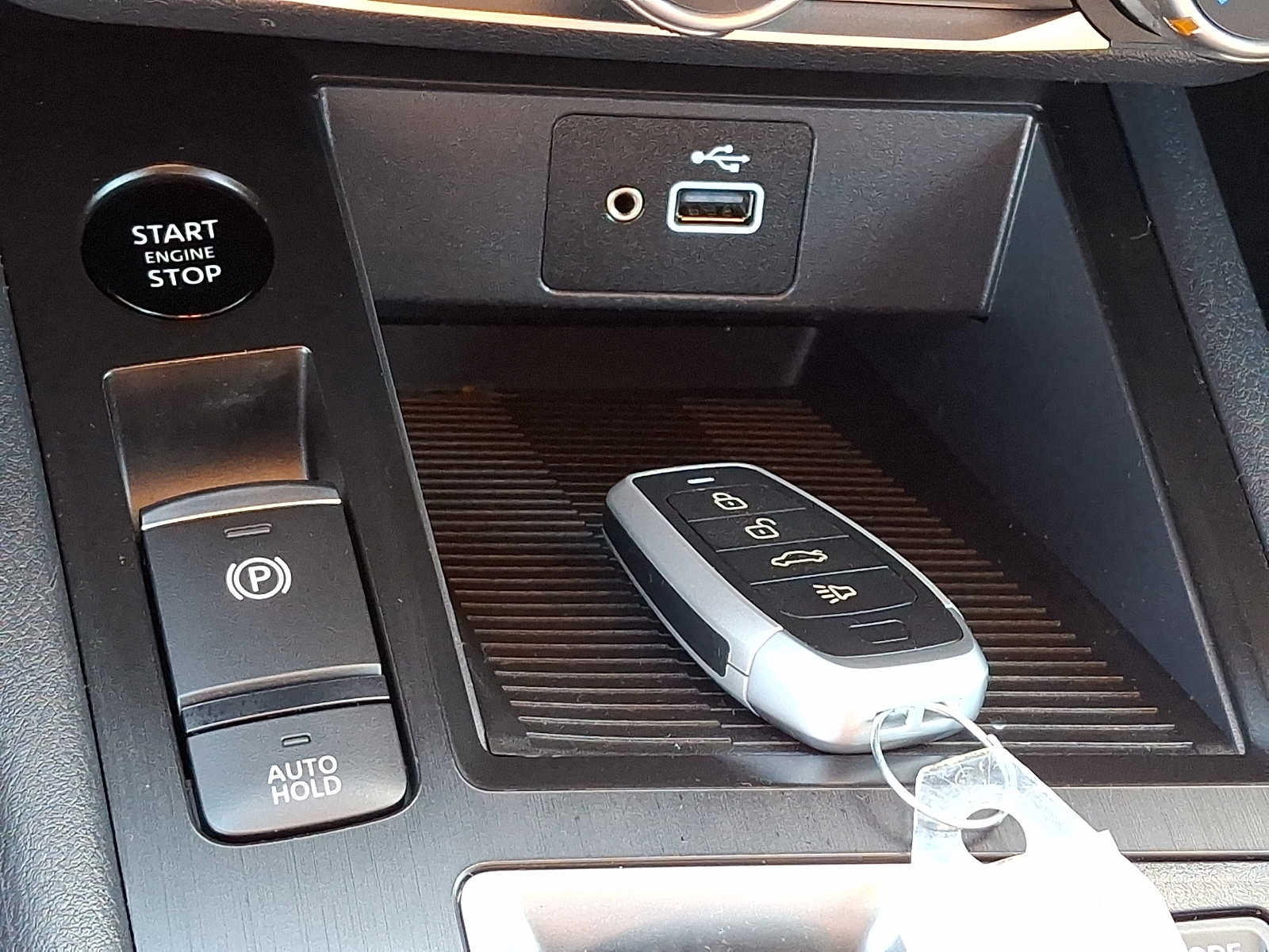 2025 Nissan Kicks S AWD - Photo 22
