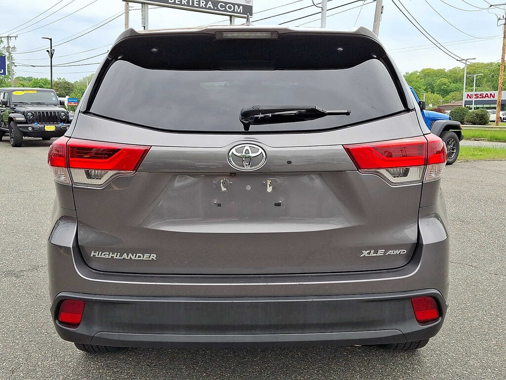 Used 2018 Toyota Highlander XLE SUV