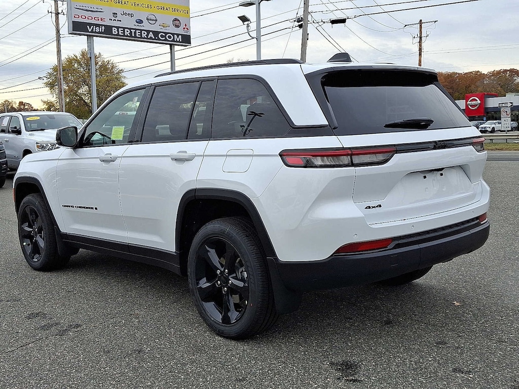 New 2025 Jeep Grand Cherokee ALTITUDE X 4X4 Sport Utility