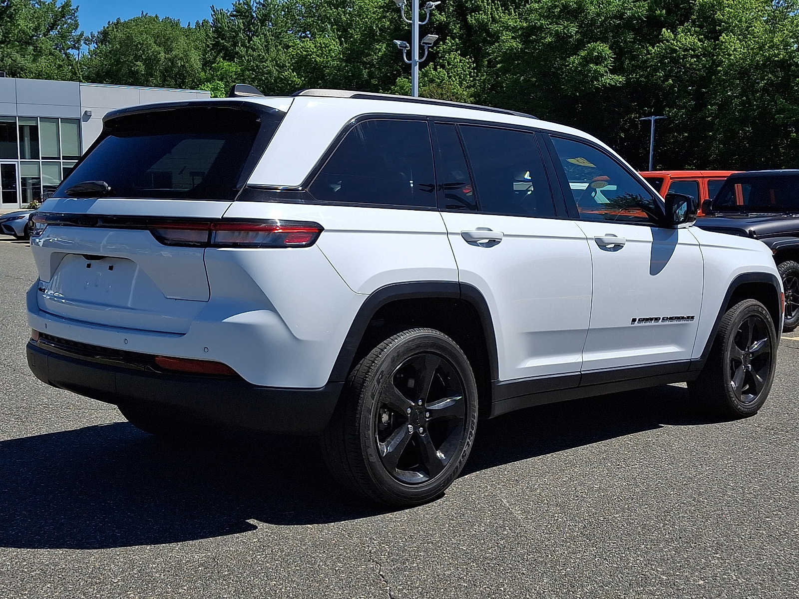 2023 Jeep Grand Cherokee Altitude - Photo 6