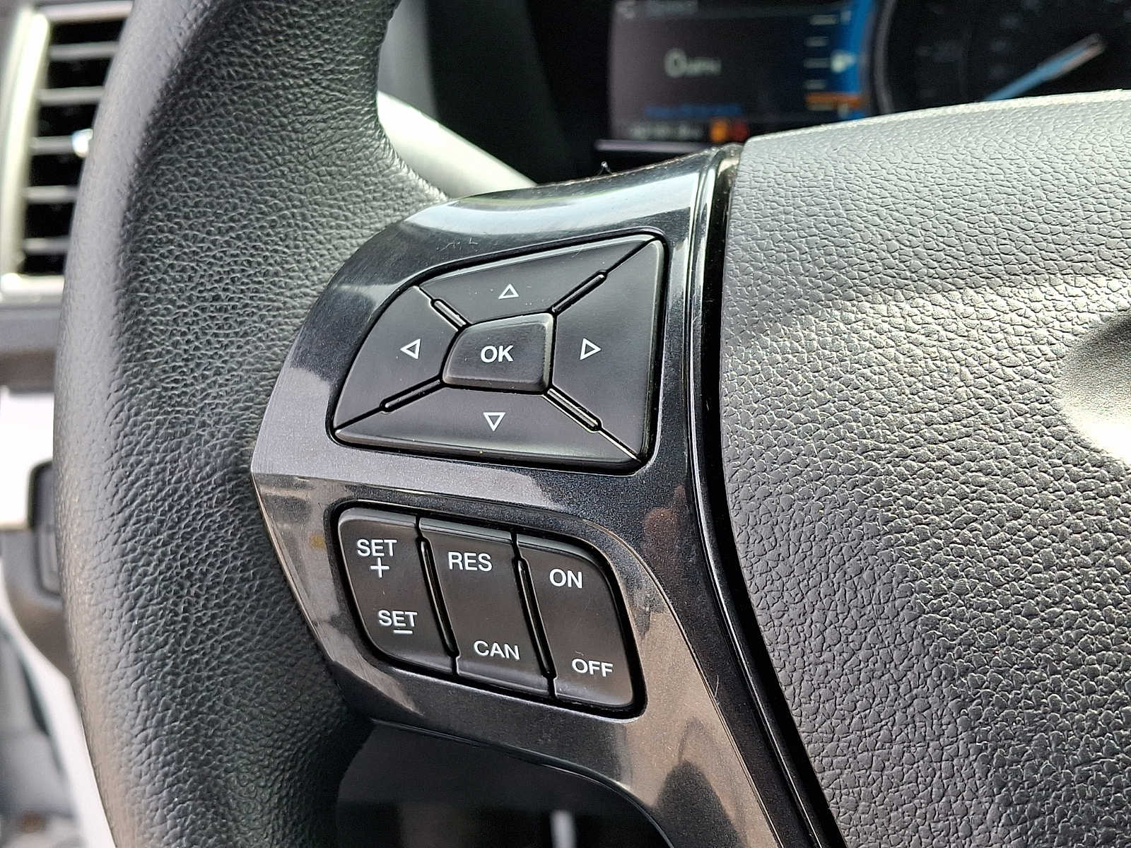 2018 Ford Explorer XLT - Photo 24