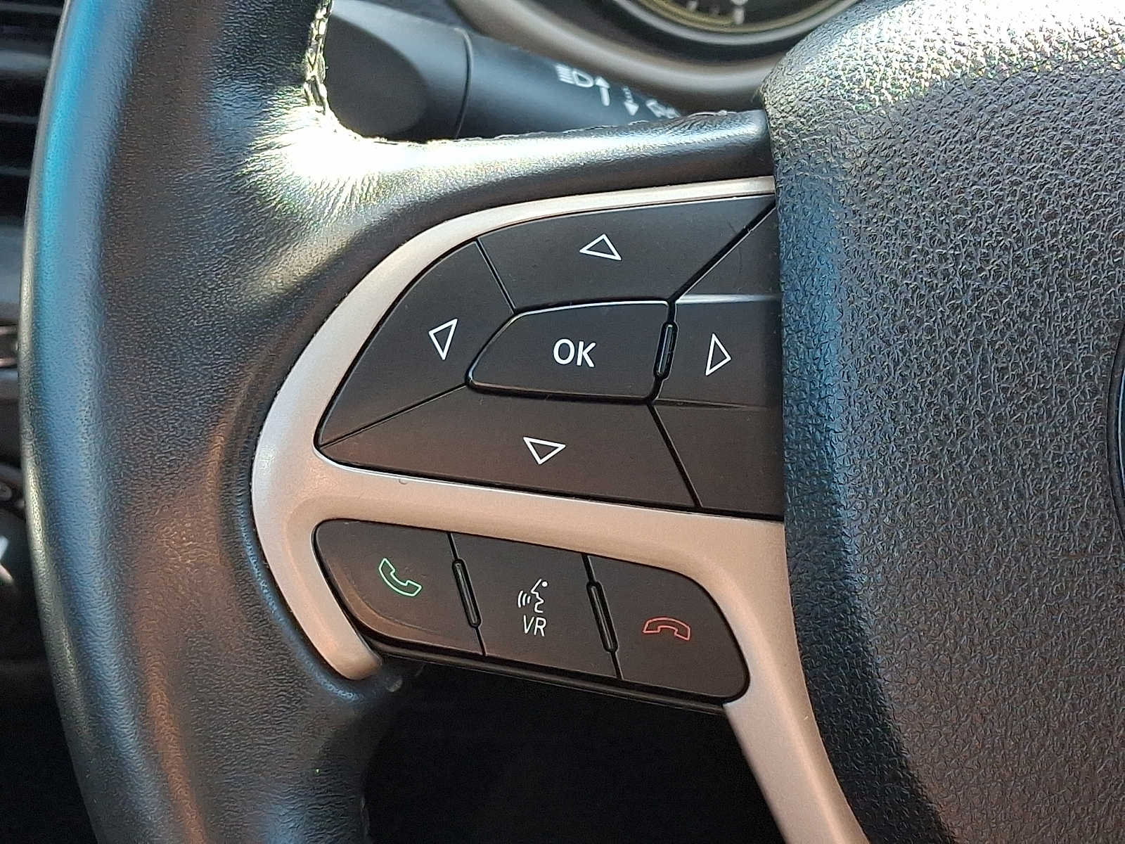 2016 Jeep Cherokee Latitude - Photo 22
