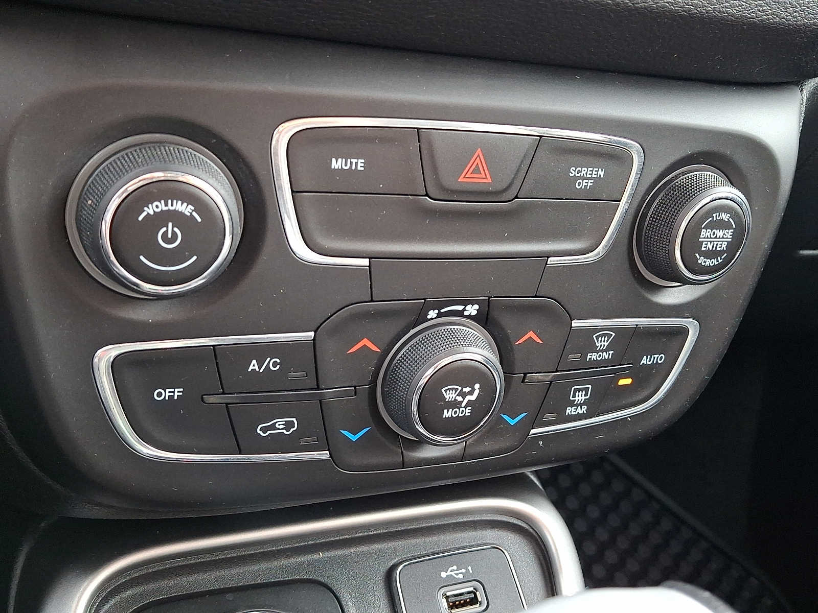 2019 Jeep Compass Latitude - Photo 16