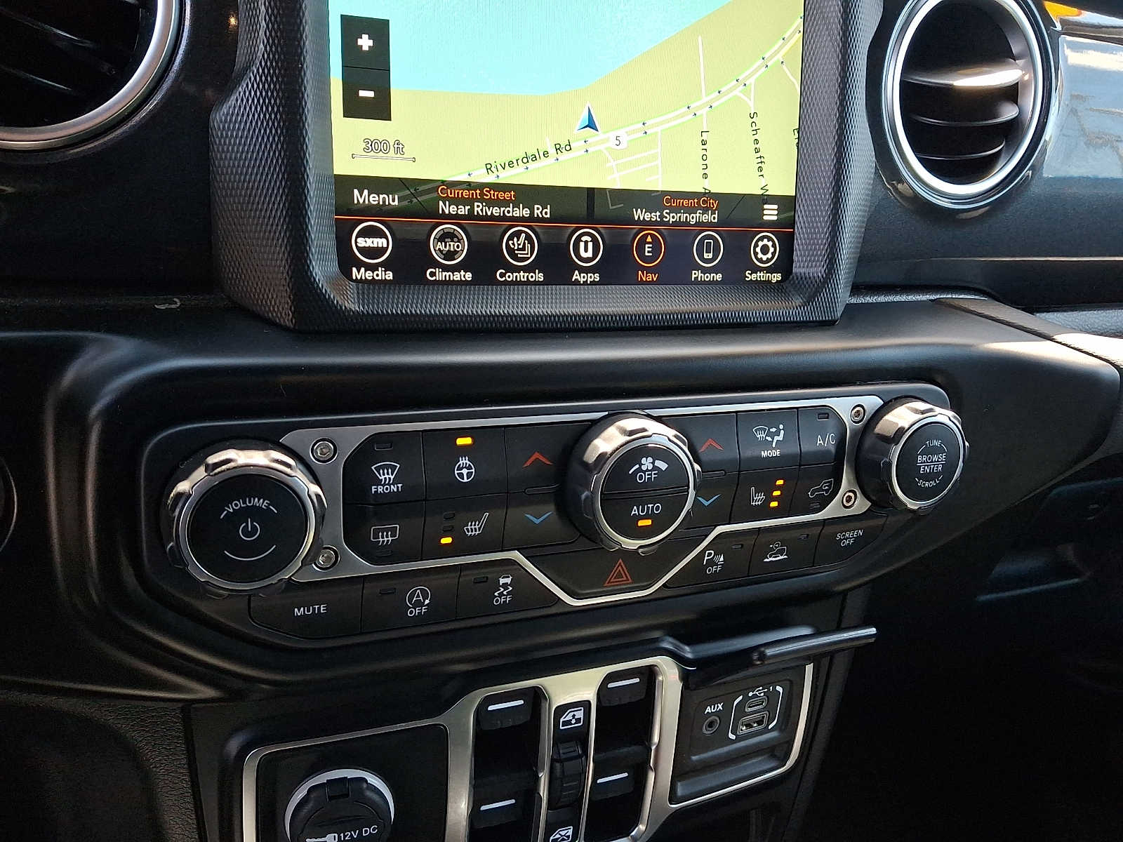 2022 Jeep Wrangler Unlimited Sahara Altitude - Photo 16