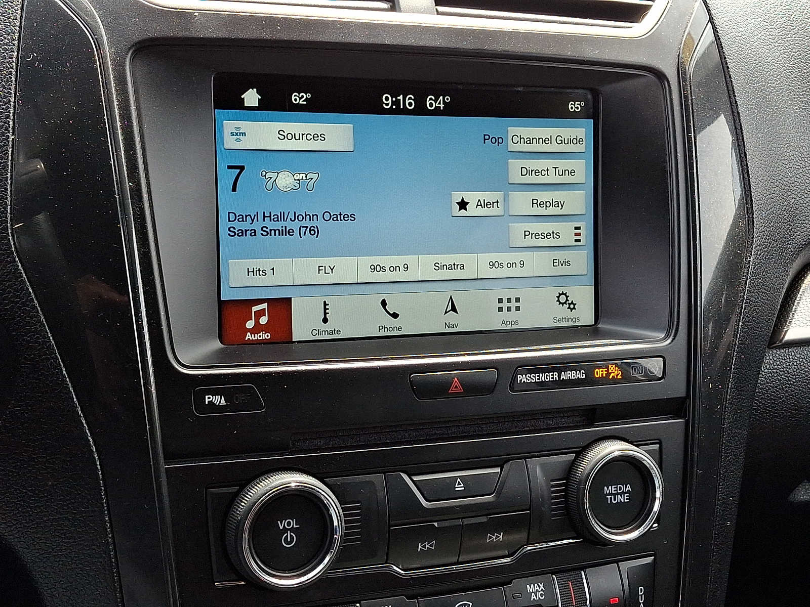 2018 Ford Explorer XLT - Photo 20