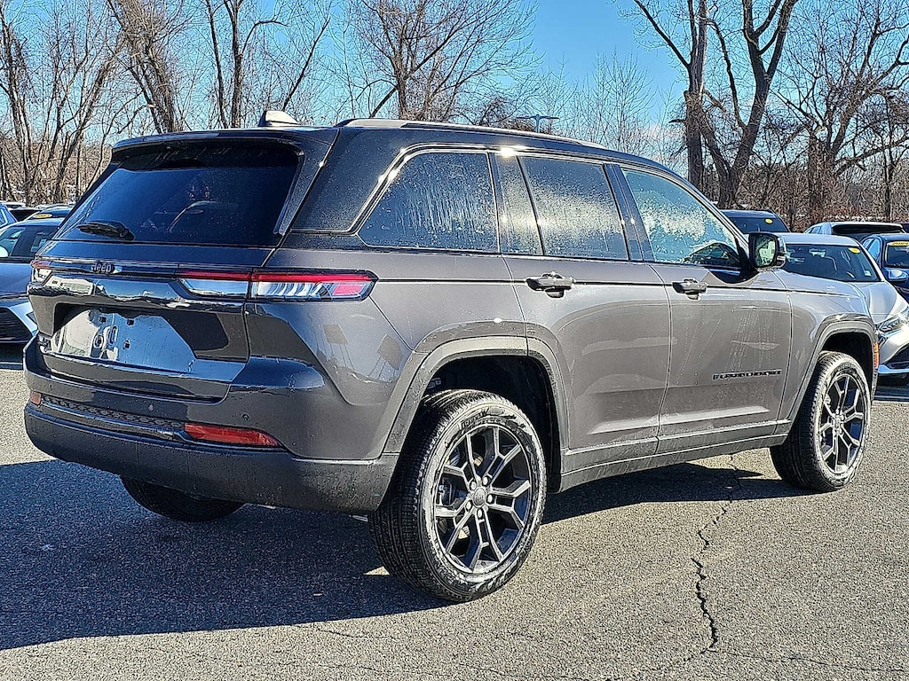 New 2025 Jeep Grand Cherokee LIMITED 4X4 Sport Utility