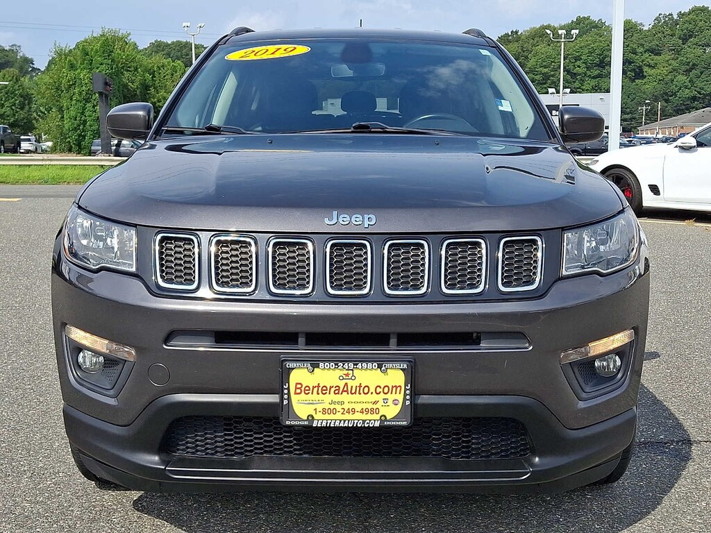 Used 2019 Jeep Compass Latitude SUV
