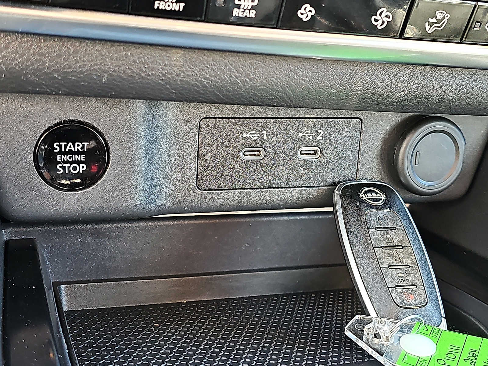 2024 Nissan Rogue SV - Photo 24
