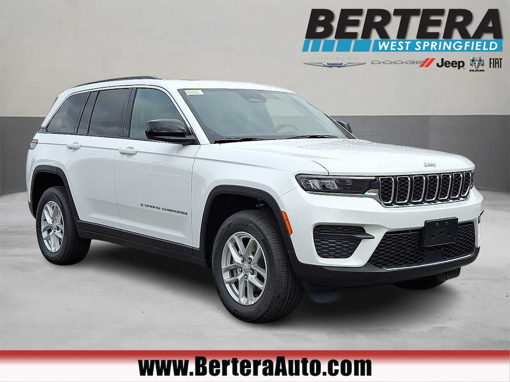 New 2025 Jeep Grand Cherokee LAREDO X 4X4 Sport Utility