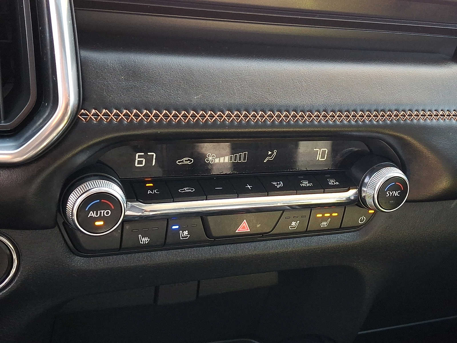 2025 Mazda CX-50 Premium Plus - Photo 17