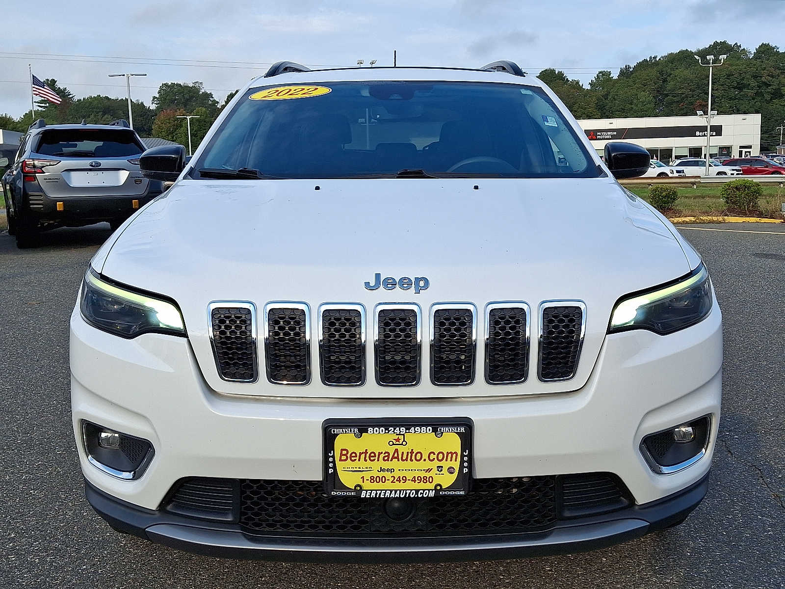 2022 Jeep Cherokee Limited photo 2