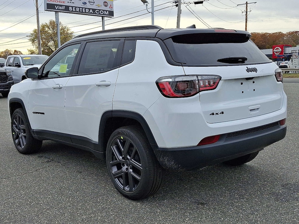 New 2026 Jeep Compass LIMITED ALTITUDE 4X4 Sport Utility