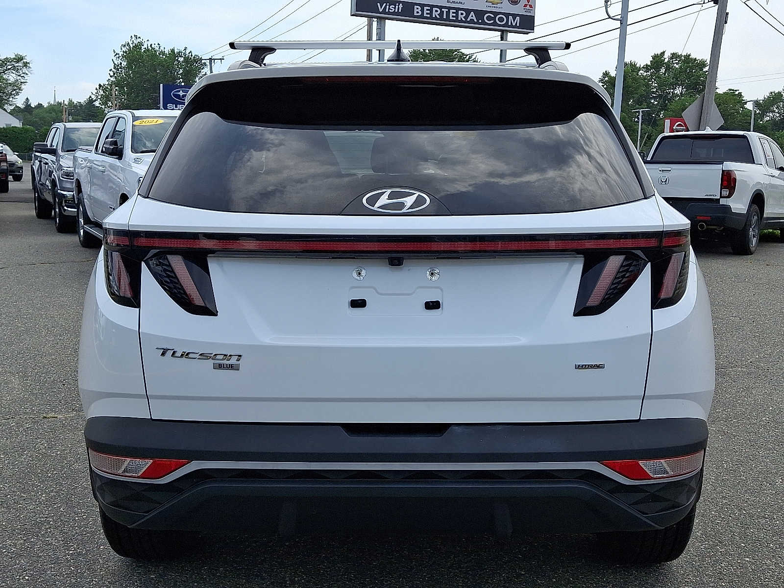 2022 Hyundai Tucson Hybrid Blue photo 3