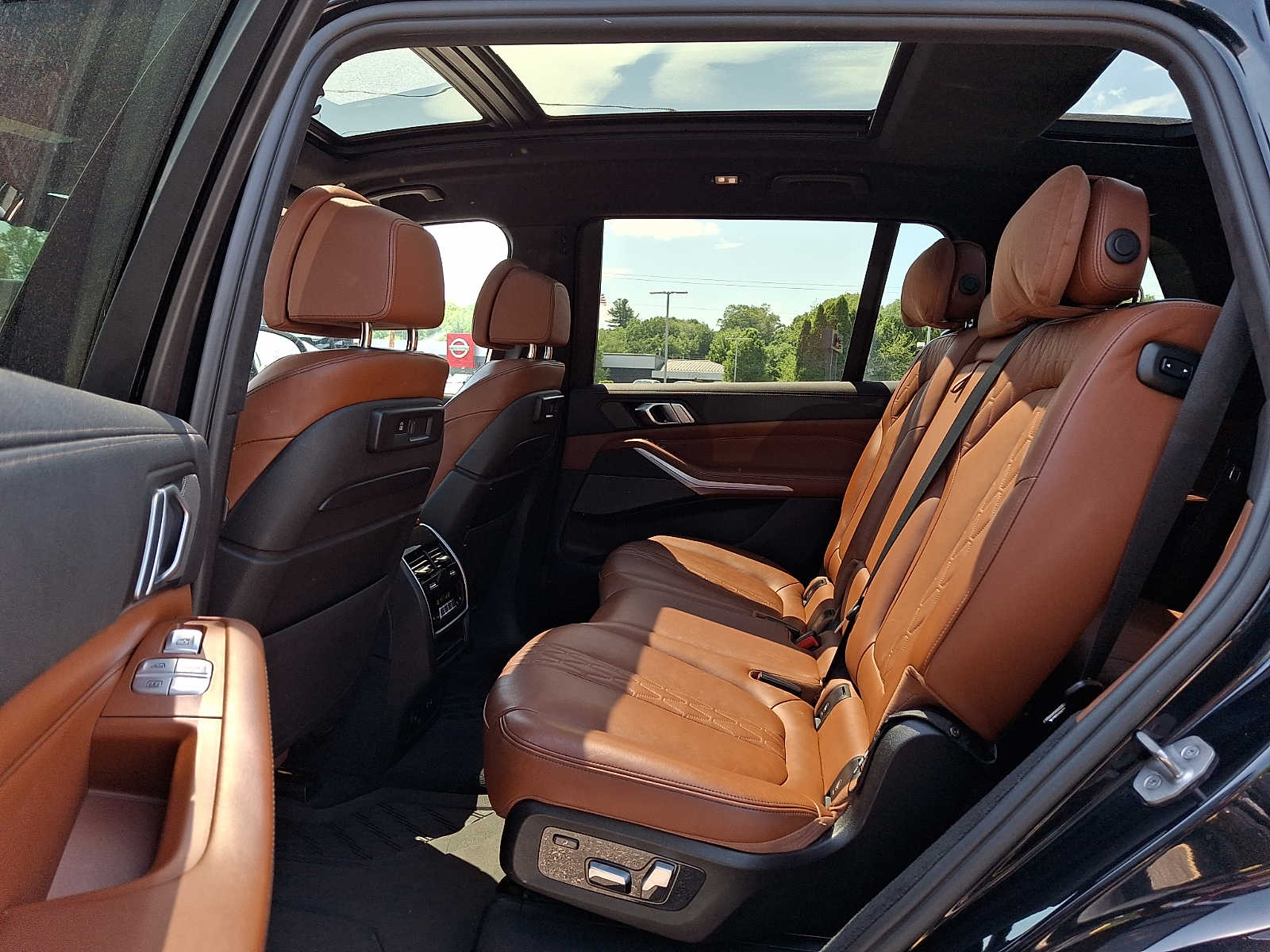 2022 BMW X7 M50i - Photo 13