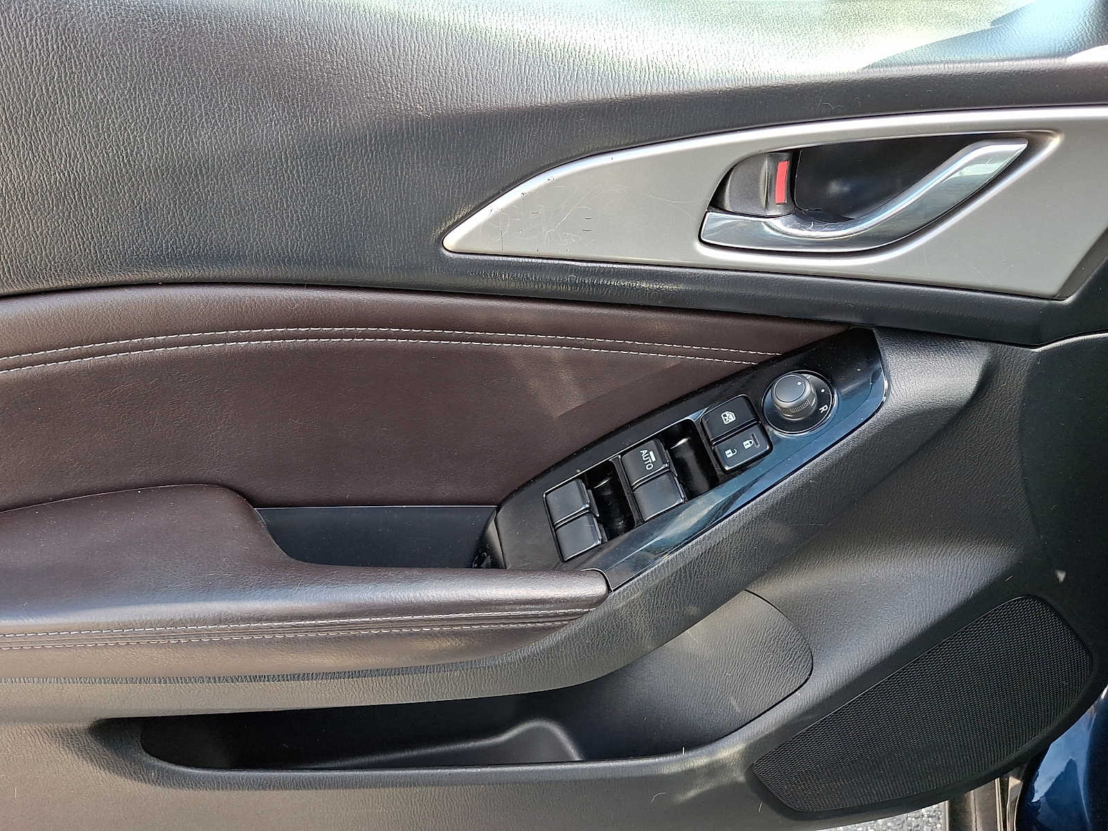 2018 Mazda Mazda3 Touring - Photo 12