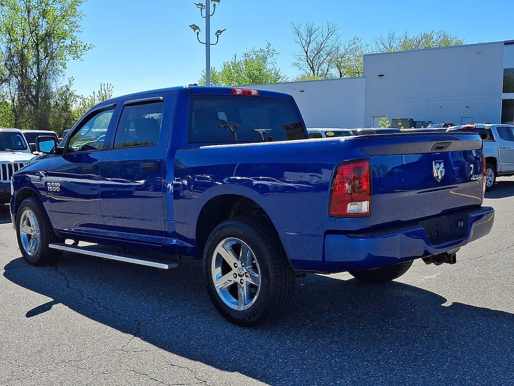 Used 2015 Ram 1500 Express 4WD Crew Cab 140.5 Truck