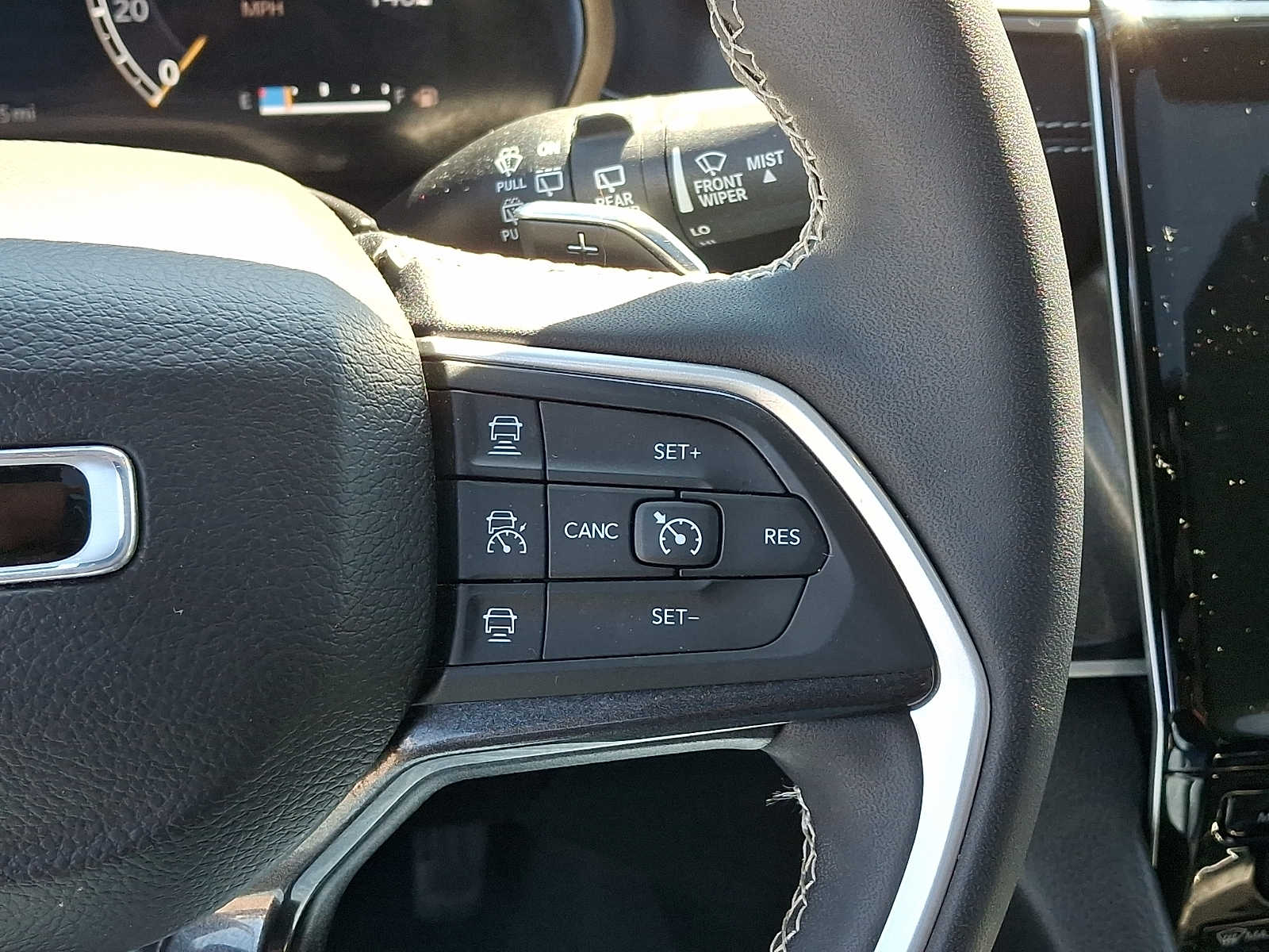 2023 Jeep Grand Cherokee Altitude - Photo 23