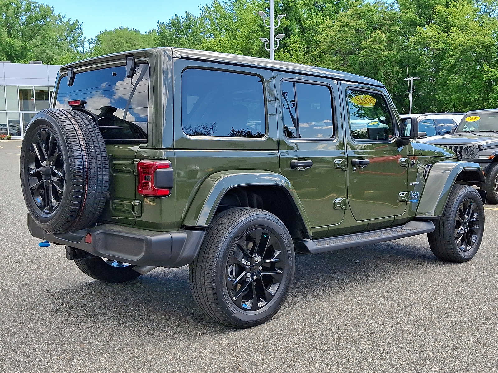2022 Jeep Wrangler Unlimited Sahara 4XE - Photo 6