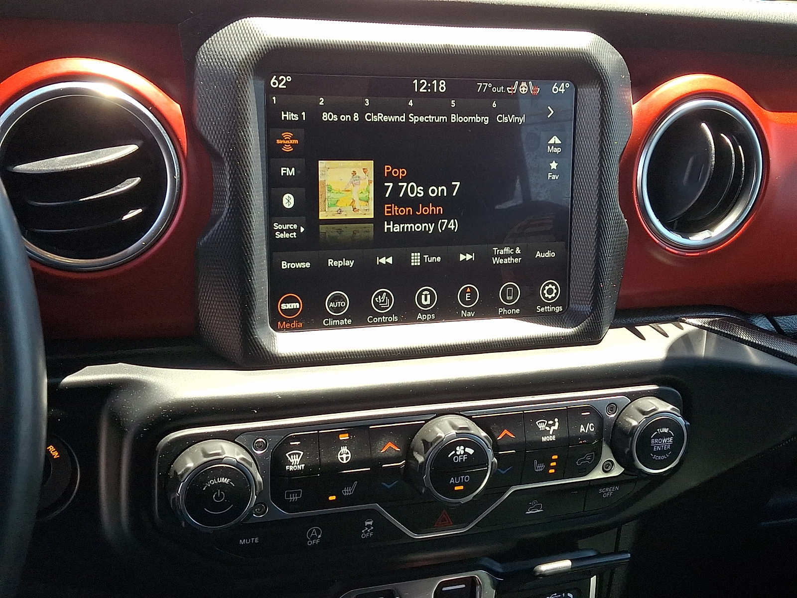 2023 Jeep Wrangler 4-Door Rubicon - Photo 18