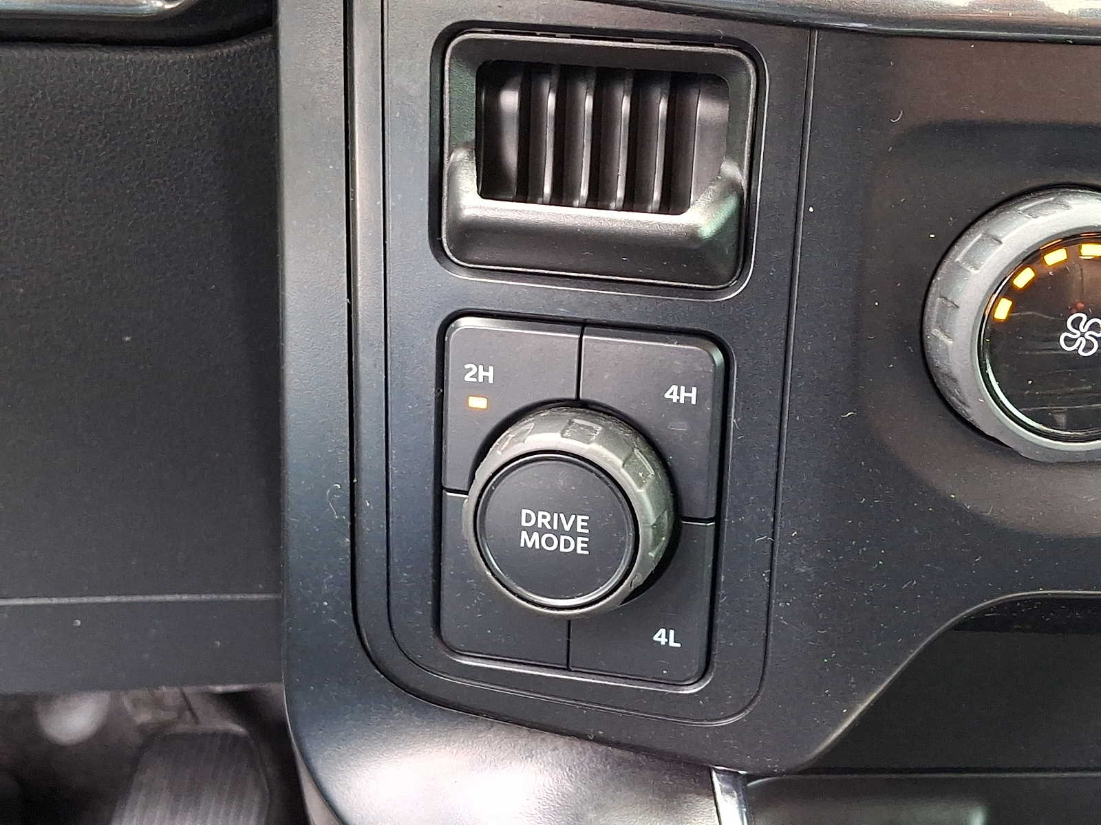 2023 Ford F-150 XL - Photo 24