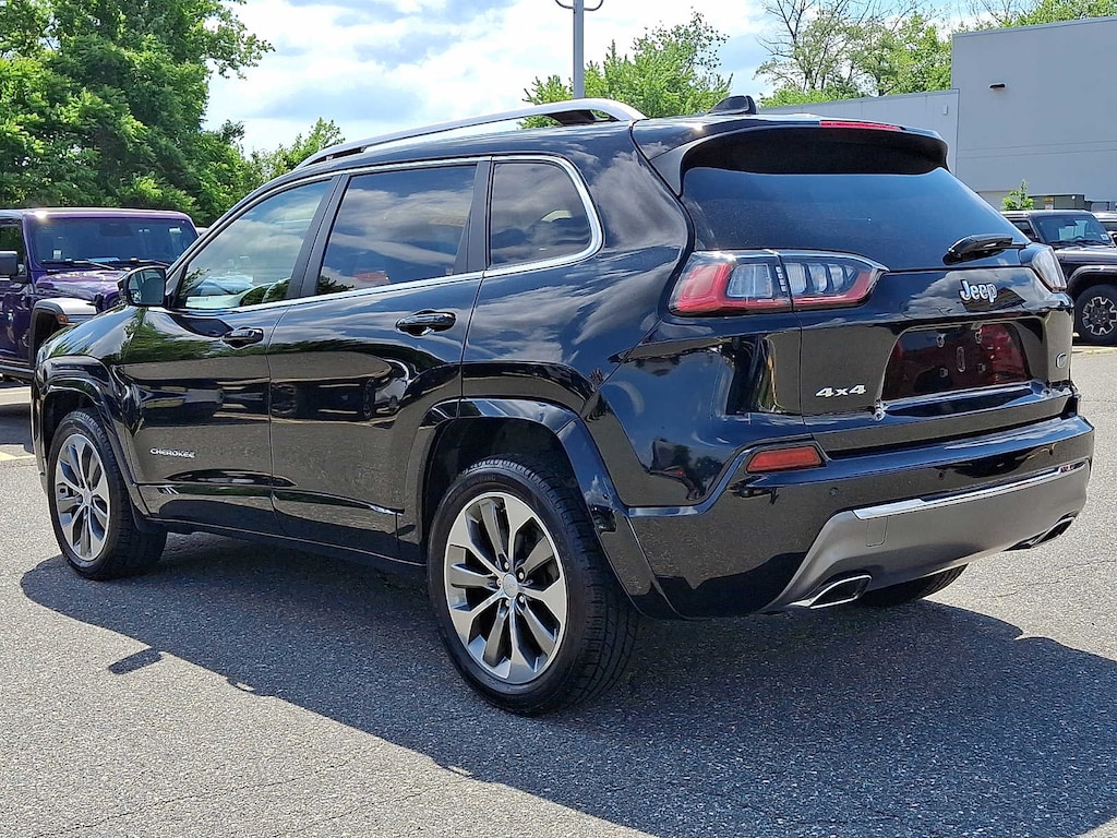 Used 2019 Jeep Cherokee Overland SUV