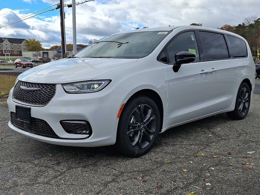 New 2026 Chrysler Pacifica SELECT Passenger Van