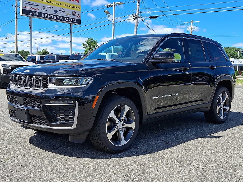 New 2026 Jeep Grand Cherokee LIMITED 4X4 Sport Utility