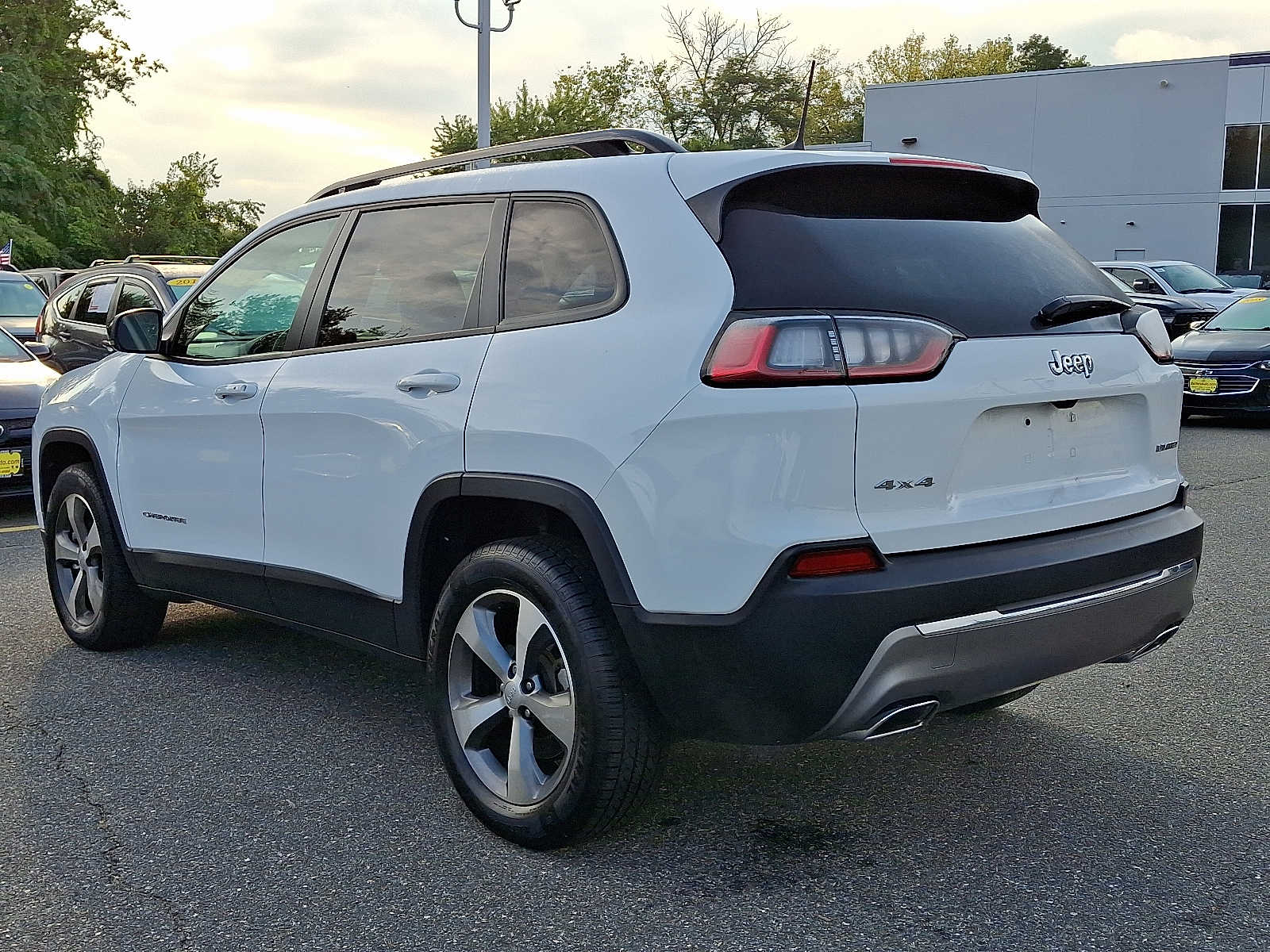 2022 Jeep Cherokee Limited photo 4