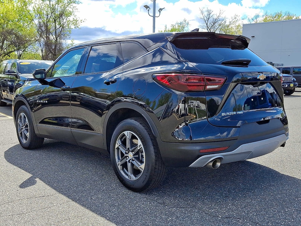 Used 2025 Chevrolet Blazer LT SUV