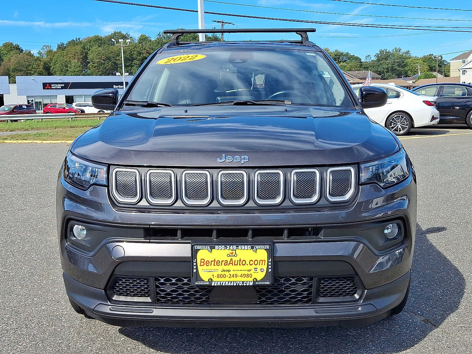 2022 Jeep Compass Latitude photo 2