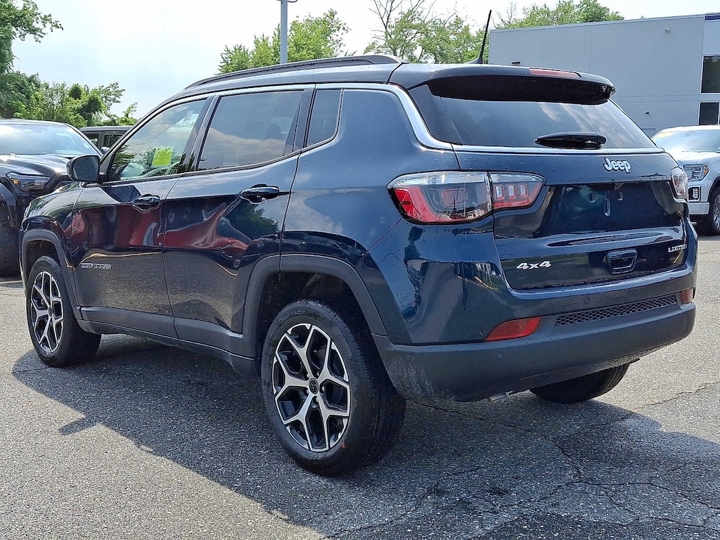 New 2026 Jeep Compass LIMITED 4X4 Sport Utility