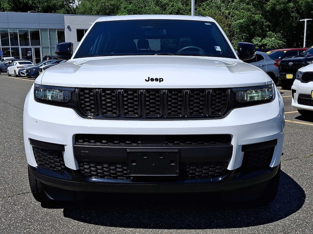 Used 2023 Jeep Grand Cherokee L Altitude SUV
