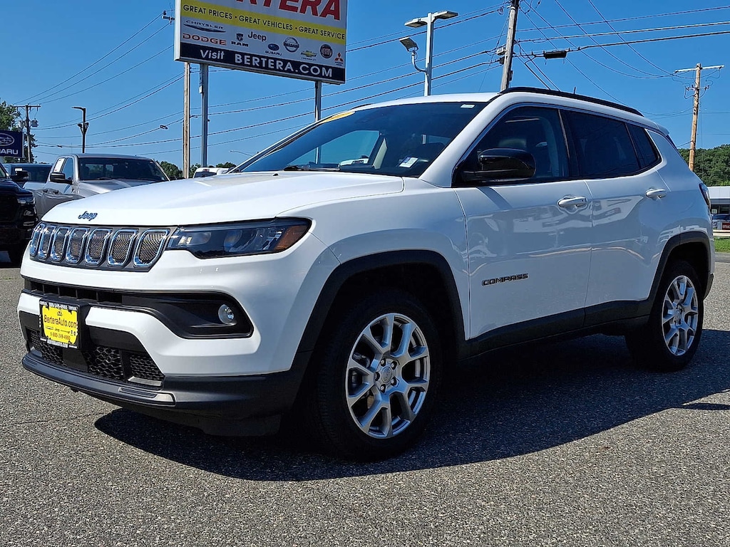 Used 2022 Jeep Compass Latitude Lux SUV