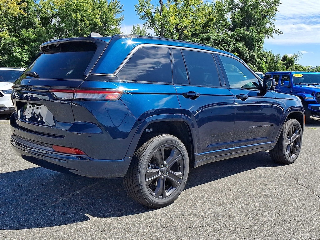 New 2027 Jeep Grand Cherokee Limited Reserve Sport Utility