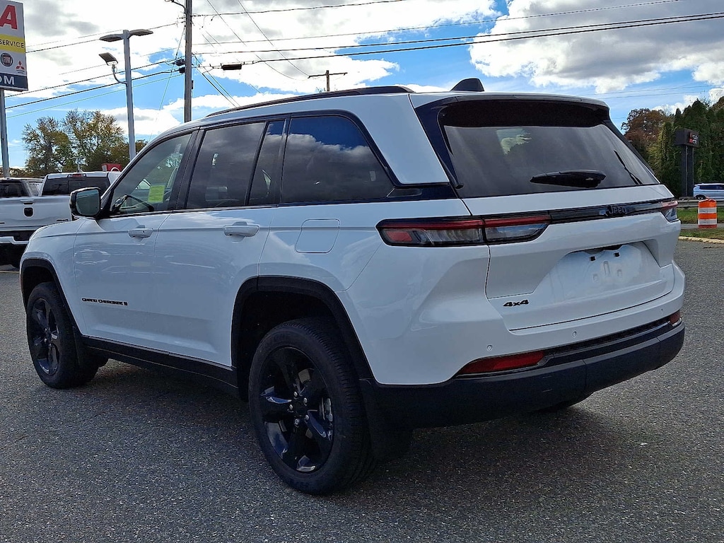 New 2025 Jeep Grand Cherokee ALTITUDE X 4X4 Sport Utility