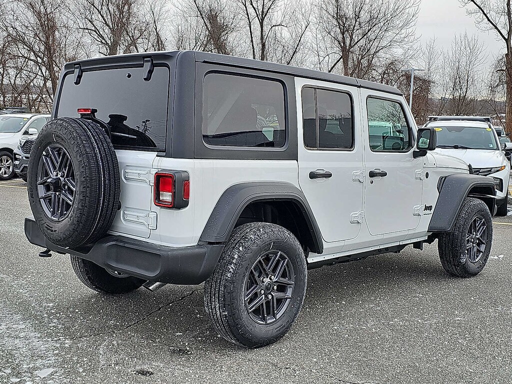 New 2026 Jeep Wrangler 4-DOOR SPORT S Sport Utility