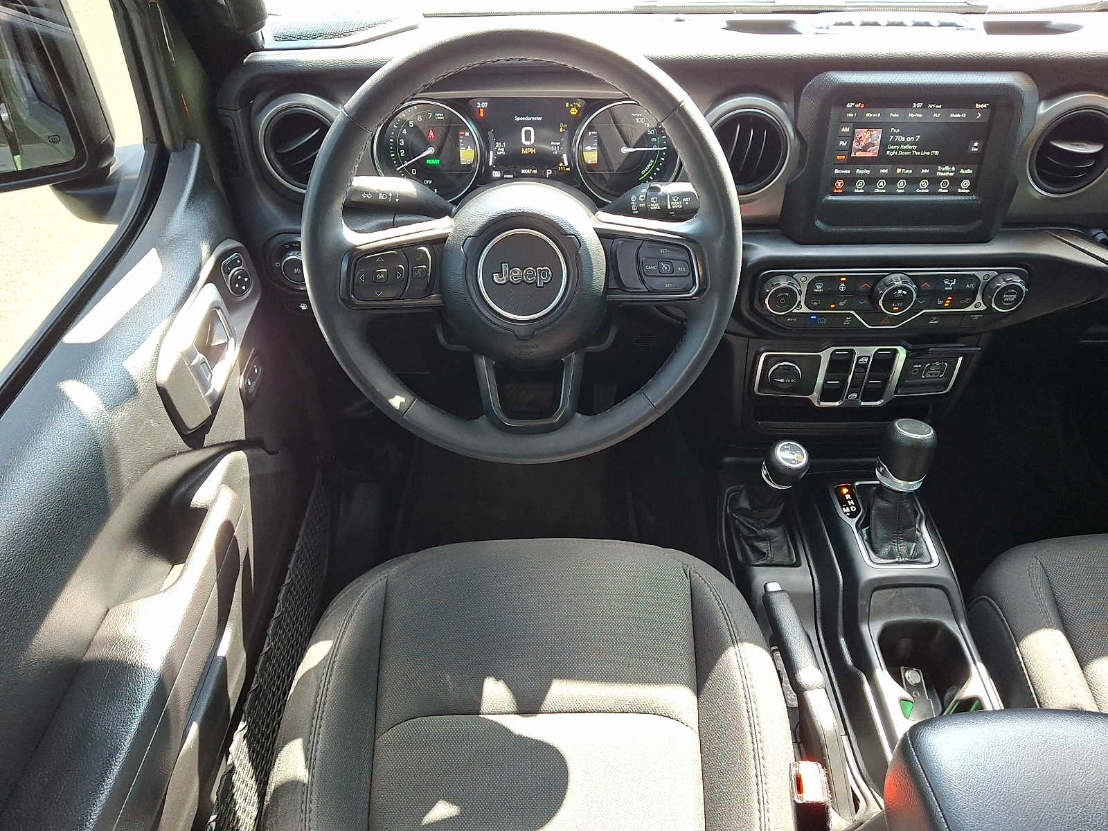 2023 Jeep Wrangler 4xe Willys 4XE - Photo 11