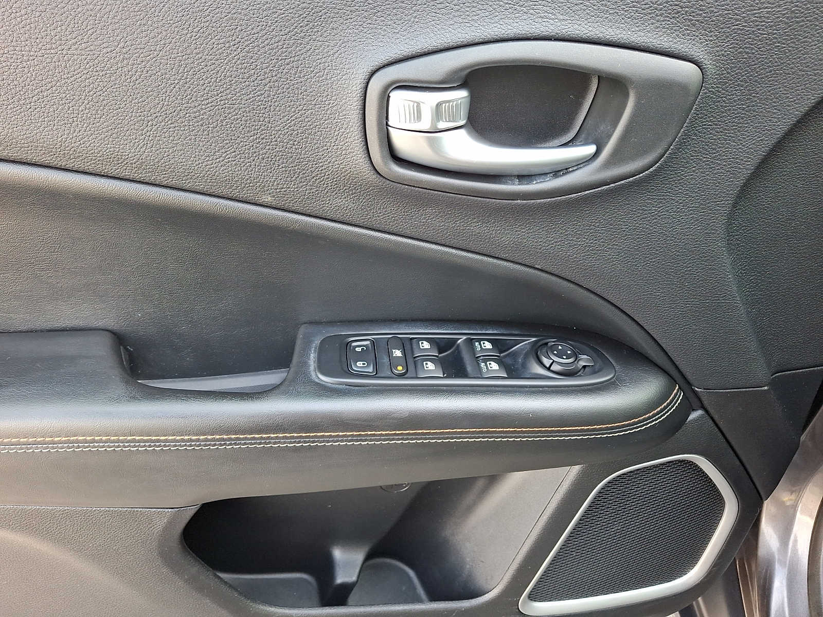 2019 Jeep Compass Latitude - Photo 13