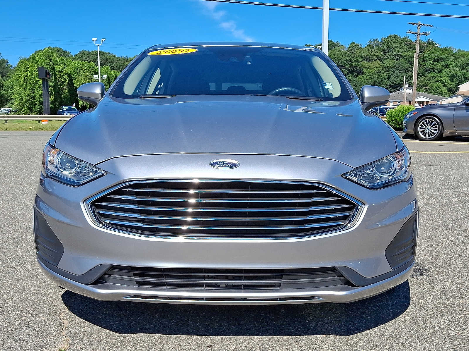 2020 Ford Fusion Hybrid SE photo 2