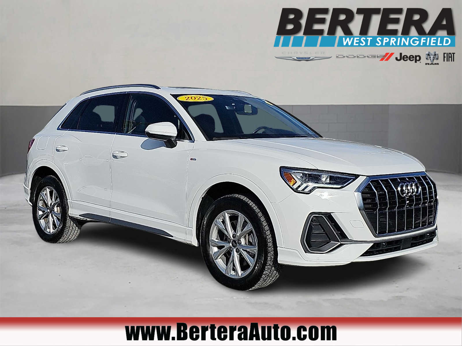 2025 Audi Q3 S Line Premium's photo