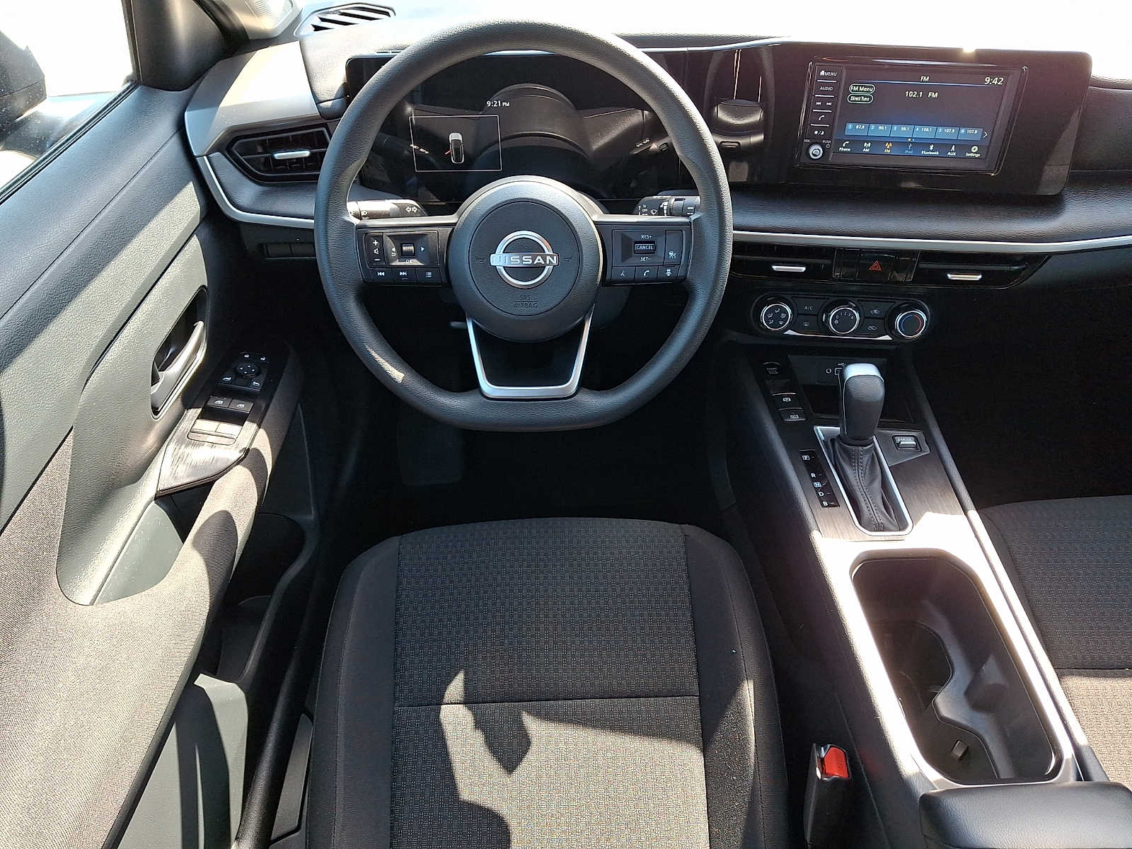 2025 Nissan Kicks S AWD - Photo 11