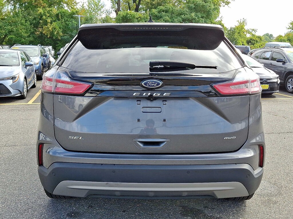 Used 2022 Ford Edge SEL SUV