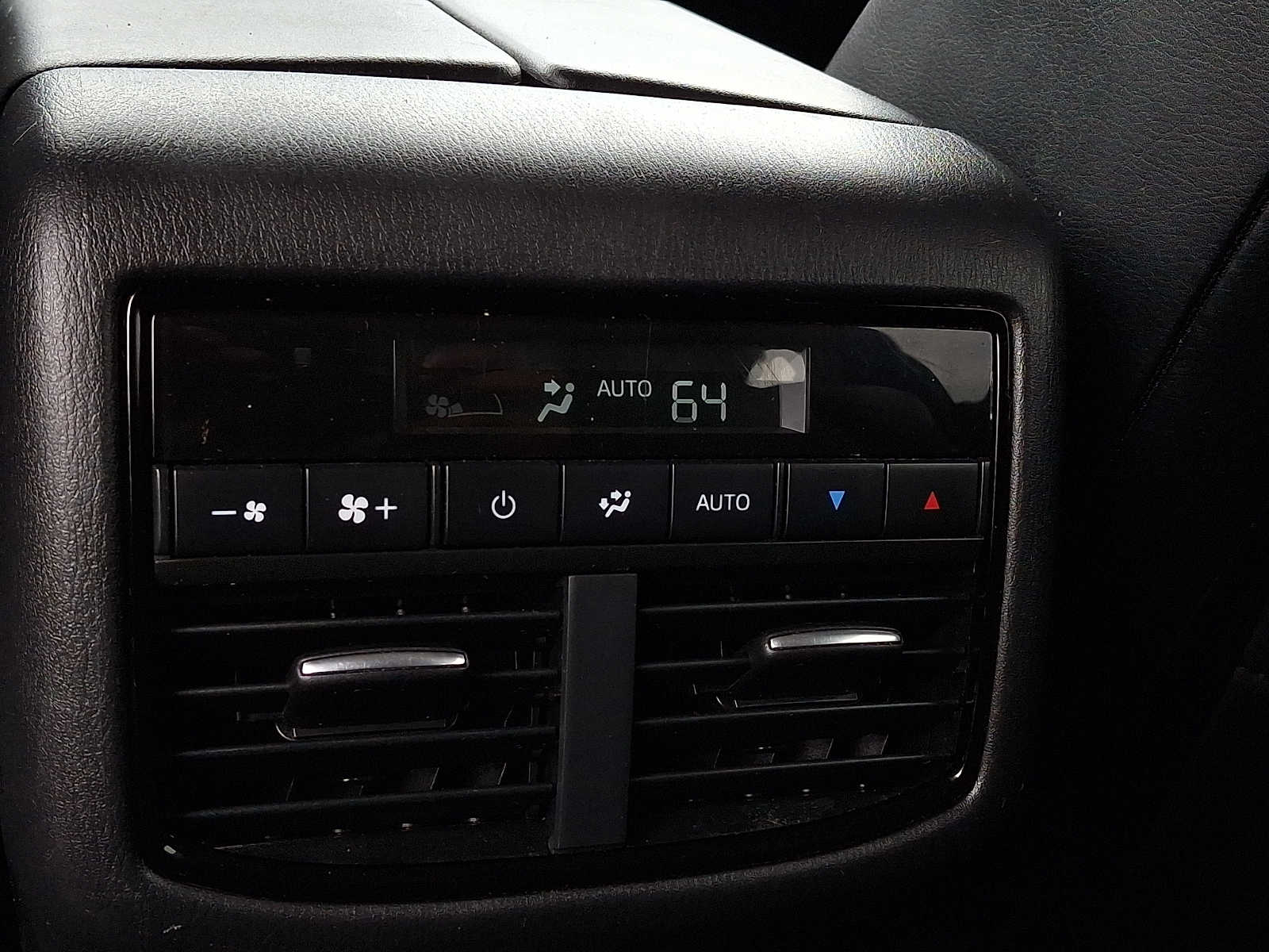 2022 Mazda CX-9 Touring - Photo 12