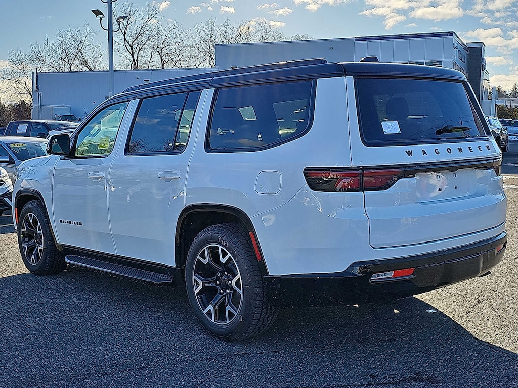 New 2025 Jeep Wagoneer OVERLAND 4X4 Sport Utility