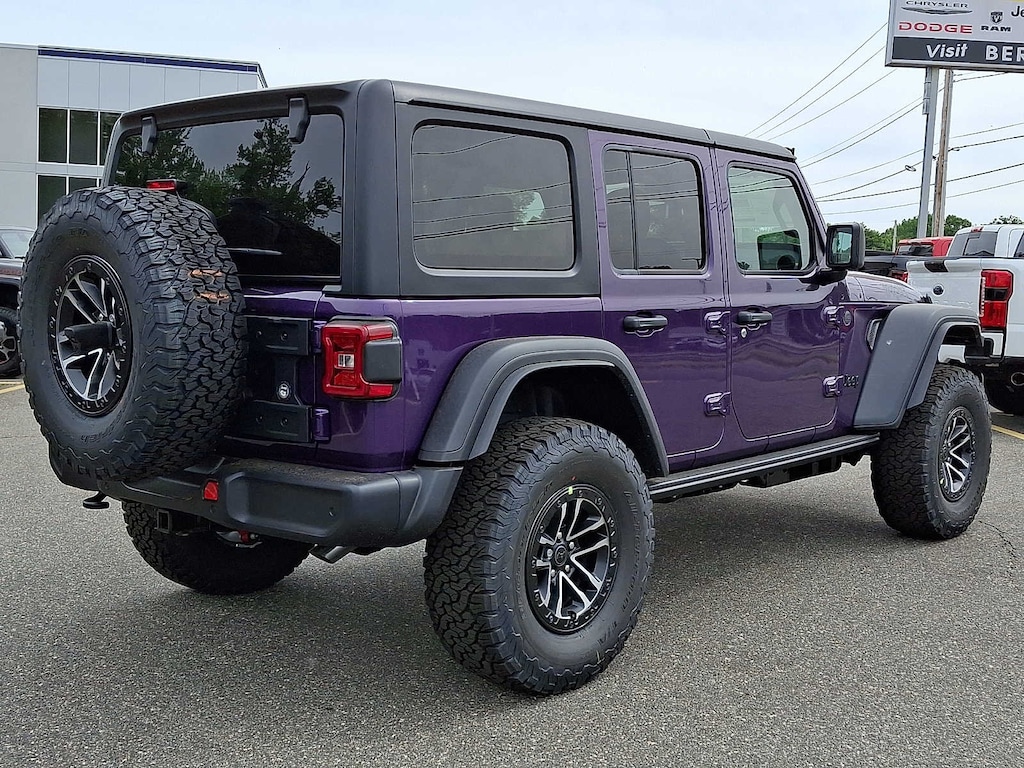 New 2026 Jeep Wrangler 4-DOOR WILLYS Sport Utility