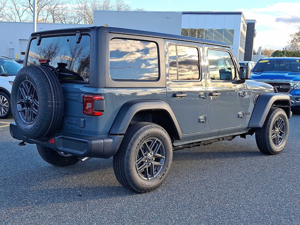 New 2026 Jeep Wrangler 4-DOOR SPORT S Sport Utility