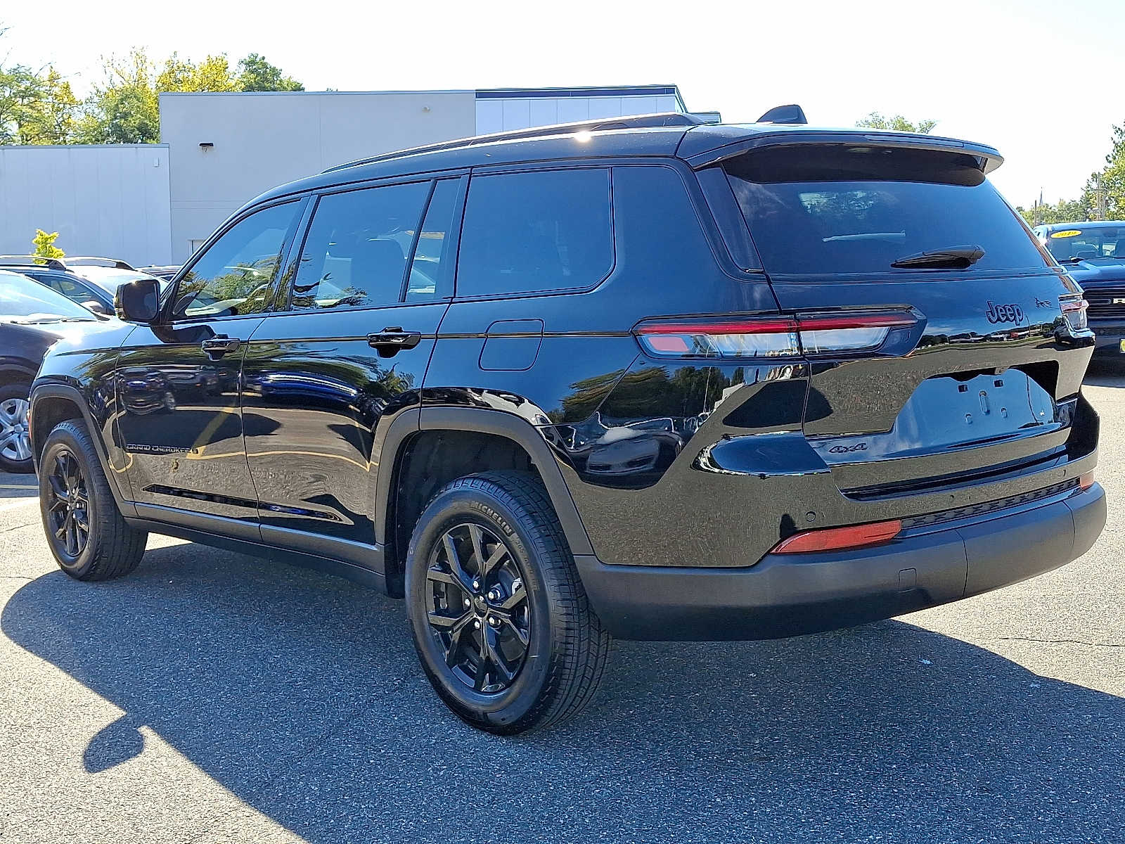 2025 Jeep Grand Cherokee Altitude X photo 4
