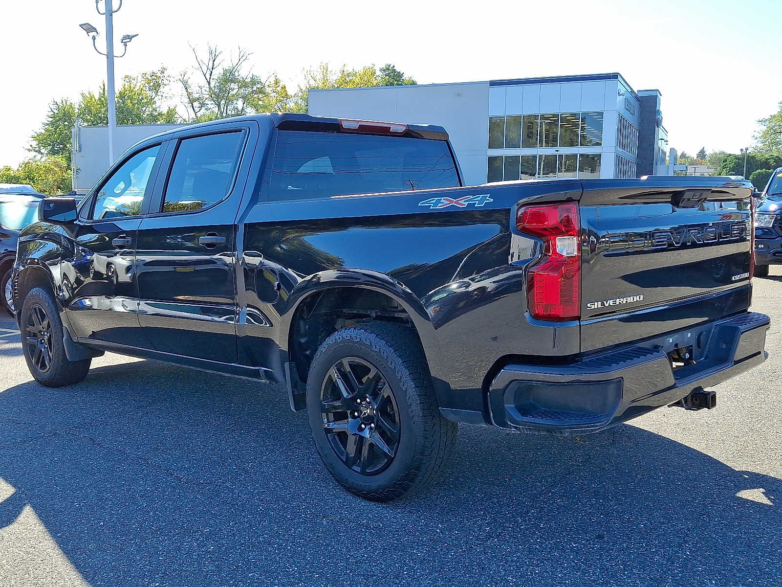 2022 Chevrolet Silverado 1500 Custom photo 3