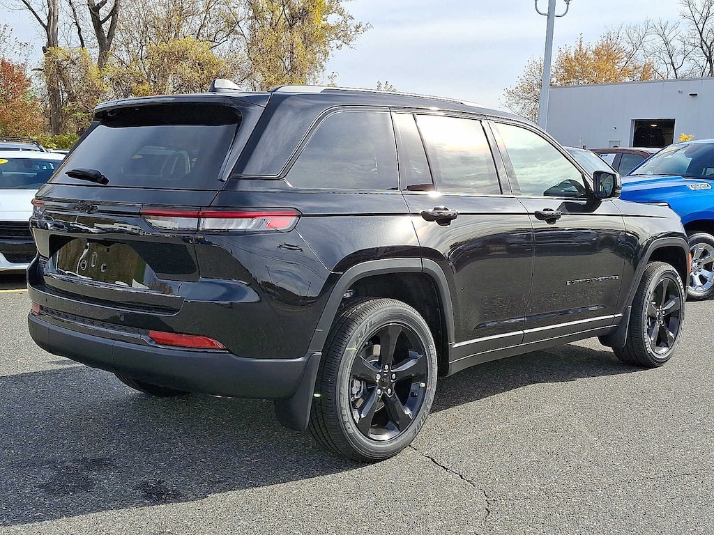 New 2025 Jeep Grand Cherokee ALTITUDE X 4X4 Sport Utility