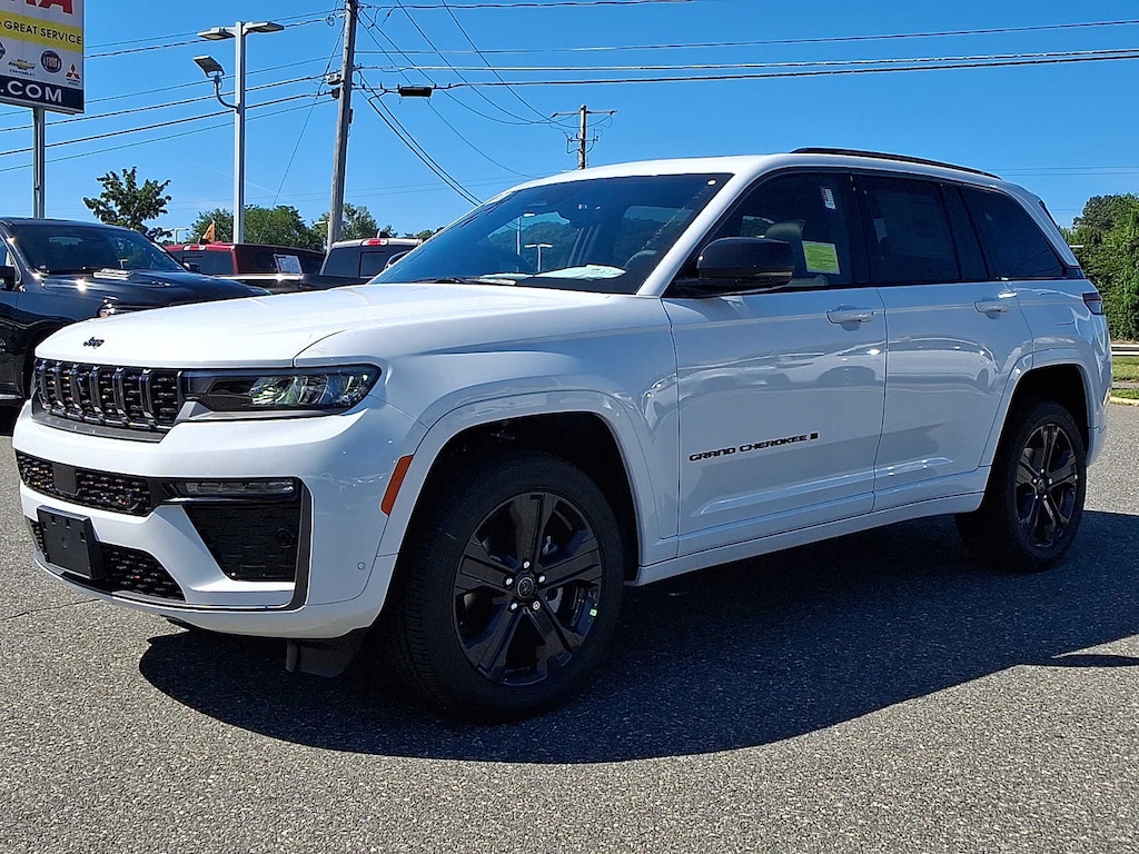 New 2027 Jeep Grand Cherokee 2 Row LIMITED 4X4 Sport Utility